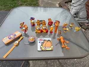 Vintage 1981 Garfield PVC Figure Lot Watch, Pez Etc - Picture 1 of 12