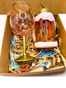 "Here's to me & here's to you." Wein & Bier Kugeln Weihnachtsgeschenk - Bild 1 von 5