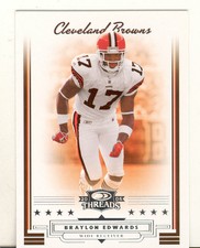 2006 Donruss Threads Football Card Pick