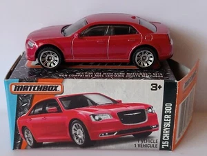 Matchbox Superfast Power Grab / MB 1033 - '15 Chrysler 300 - Red - Model Car x1 - Picture 1 of 4