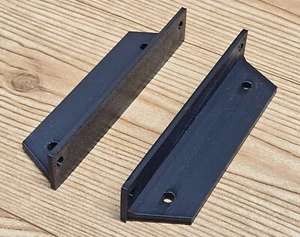 Orejas de montaje para sintetizador Moog Slim Phatty se adapta a rack de estudio de 19" - Imagen 1 de 4