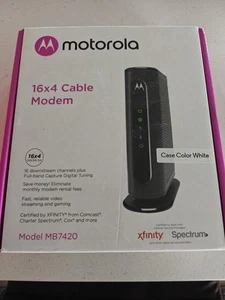 Motorola MB742010 686mbps DOCSIS 3.0 Cable Modem - Afbeelding 1 van 2