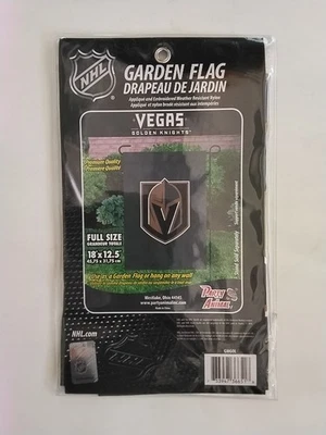 Bandera de jardín premium NHL-Vegas Golden Knights pequeña (18"x12,5") por animal de fiesta Foto 1 de 4