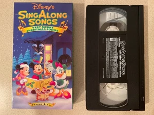 Disney's Sing Along Songs: Very Merry Christmas Songs Volume 8 (VHS, 1993) - Picture 1 of 3