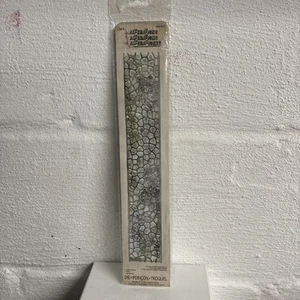 TIM HOLTZ Sizzix **COBBLESTONES** Die Strip 658252 BIGZ Alterations Collage - Picture 1 of 3