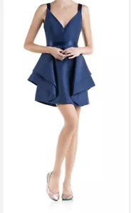 Halston Heritage Evening Collection V-neck navy Dramatic Flounce Dress Sz 2 NWT - Picture 1 of 9