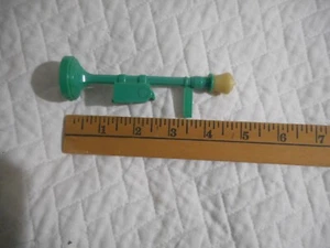 Commonwealth O scale Lamppost w/ mailbox - Foto 1 di 4