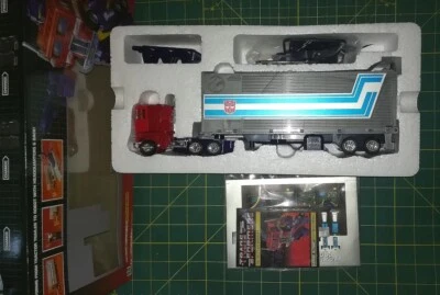 Transformers G1 Optimus Prime Commander, versione Reissue NUOVO! - Immagine 1 di 4