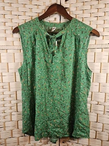 Old Navy Damen ärmelloses grünes geblümtes Shirt Gr. M neu mit Etikett Bloomcore Cottagecore - Bild 1 von 10