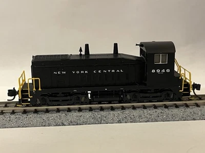 N Scale Life-Like NYC New York Central SW9/1200 Switcher No.8946 - Image 1 of 4