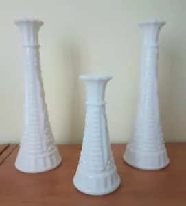 Set of 3 Vintage "Stars and Bars" Milk Glass Bud Vases 9" and 6" Anchor Hocking - Picture 1 of 11