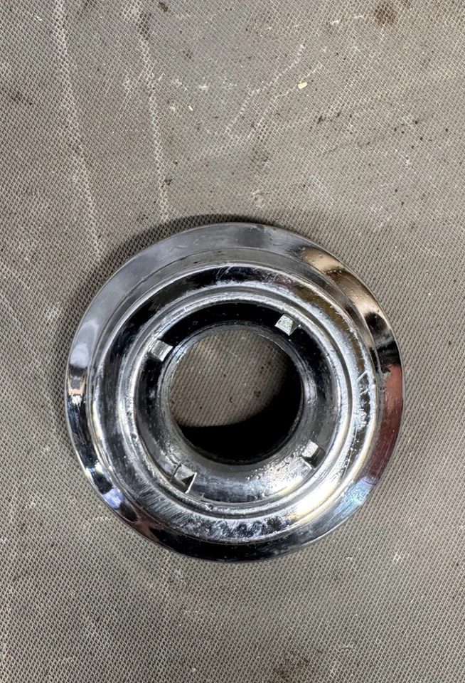 Pontiac GTO Firebird Grand Prix 1965-1972 perilla de espejo remoto bisel tuerca Tempest Foto 1 de 4