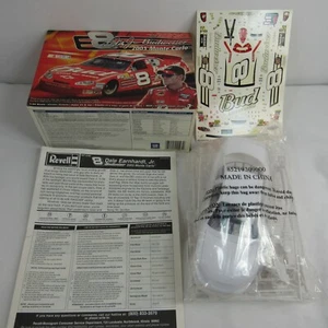 85-2193 Revell 1/24 Model Dale Earnhardt Jr #8 Budweiser Monte Carlo 2003 Nascar - Picture 1 of 10