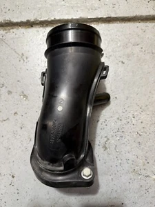 17-19 Duramax 2500 3500 Turbo Inlet Elbow Intake Tube 2017 2018 2019 - Picture 1 of 5