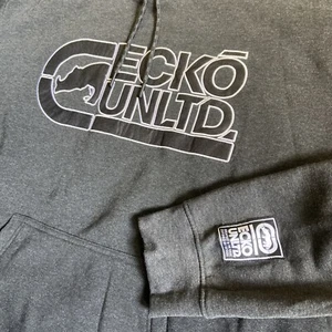 NWT Ecko Unltd. Felpa con cappuccio Felpa da uomo XXL Grunge Rap Skate Cappuccio VTG Y2K Logo - Foto 1 di 12