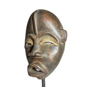Maschera africana della tribù Dan si chiama maschera Gunye Ge scolpita a mano-660 - Foto 1 di 24