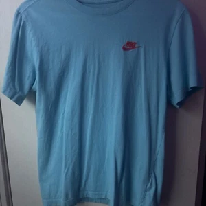 Blue Nike Tee - Picture 1 of 3