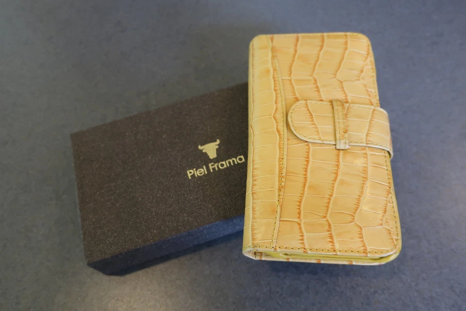 Piel Frama 黄色鳄鱼皮钱包式皮革保护壳 适合 Apple iPhone 11 Pro Max #207 — 第 1/4 张图片