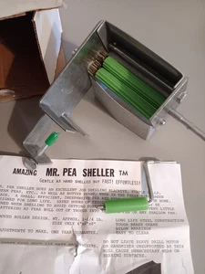 Mr. Pea Sheller Vintage Pea Sheller/Instructions/Original Box EUC - Picture 1 of 10