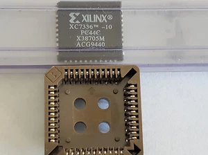XC7336-10PC44C Xilinx 36 macrocélulas CMOS CPLD 44 pines PLCC + zócalo IC - Imagen 1 de 1
