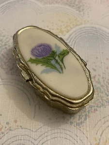 Vintage Pill Box Small Oval Gold Tone Purple Thistle Design 6cm x 3cm x 2cm - Picture 1 of 6