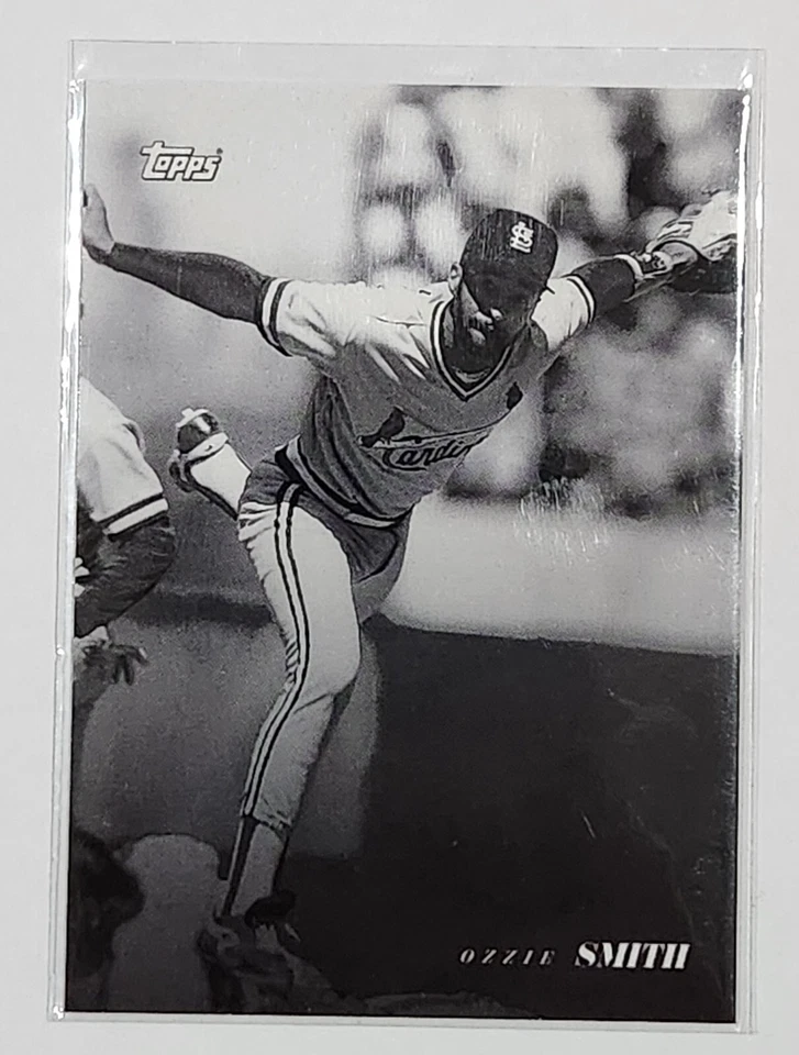2022 Topps Black and White OZZIE SMITH #29 CARDINALS HOF!!! - Image 1 of 2