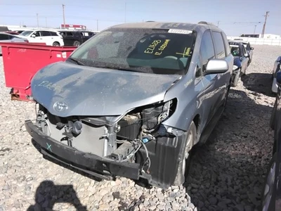 2012 Toyota Sienna Automatic Transmission OEM 70K Miles - LKQ439771467 - Image 1 of 4