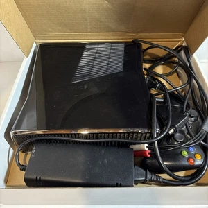 Microsoft Xbox 360 S Slim Black Console, Kinect + Controller 250GB - TESTED - Bild 1 von 7