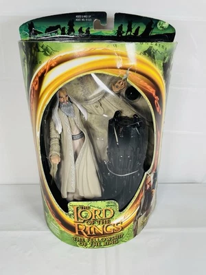 6-дюймовая фигурка TOY BIZ Lord Of The Rings SARUMAN THE WHITE с основанием Palantir 2001 НОВАЯ - Изображение 1 из 4