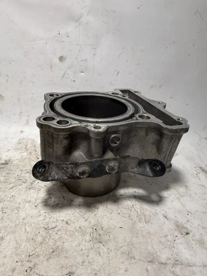 Suzuki SV650 2009 OEM cilindro jarra barril delantero Foto 1 de 4