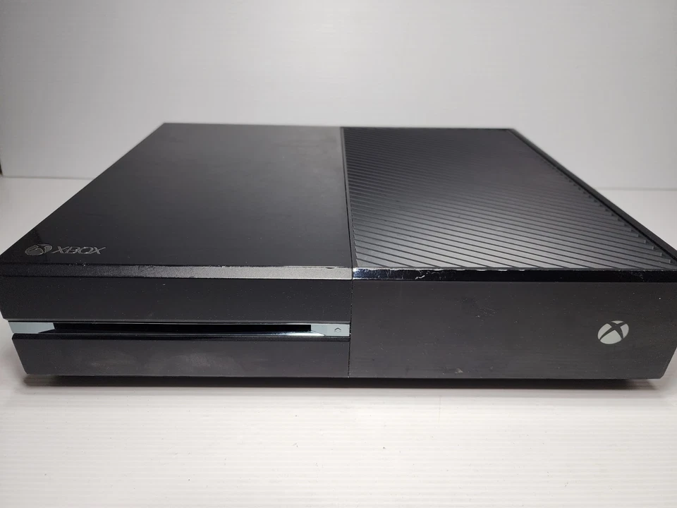 Microsoft Xbox One - PARTS / REPAIR Model 1540 500GB No Power On - READ - image 1 of 4