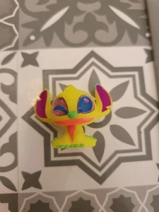 Disney Doorables Neon - Lilo & Stitch - Stitch (yellow) - Picture 1 of 3