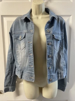 Celebrity Pink Light Wash Denim Jean Jacket Woman's Size Medium KG JD - Image 1 of 4