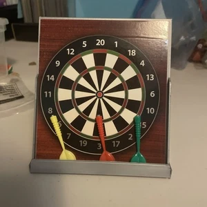 MAGNETIC DESKTOP DART BOARD GAME~3 DARTS WITH MAGNETIC TIPS INCLUDED~ - Picture 1 of 2
