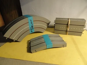 15 PCS LOT VINTAGE TRI-ANG MINIC MOTORWAYS 2- HUMP BRIDGE , 8-CURVED 4-STRAIGHT - Picture 1 of 9