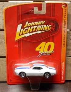 JOHNNY LIGHTNING 1/64 DIECAST CAR 1967 PONTIAC FIREBIRD 400 40 YEARS ©2009 - Picture 1 of 1