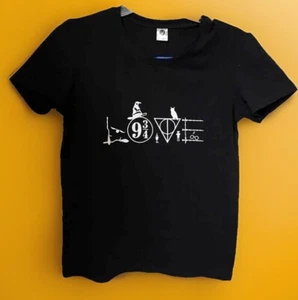 HARRY POTTER BLACK HOGWARTS GRAPHIC T SHIRT SIZE YOUTH M - Picture 1 of 3