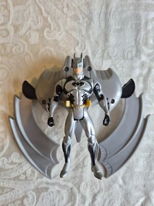 Batman and Robin Deluxe Blast Wing Batman Figure - Picture 1 of 5