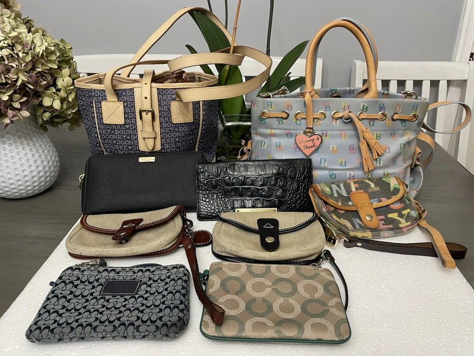 Lote de Coach, Kate Spade. Carteras, carteras y muñecas Brahmin, Dooney and Bourke Foto 1 de 4