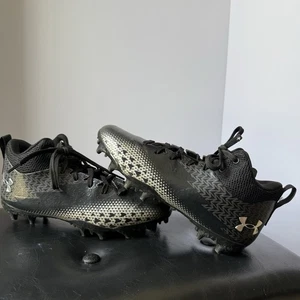 Under Armour Spotlight Jungen Jugend Größe 5Y Fußballschuhe gebraucht guter Zustand - Bild 1 von 11