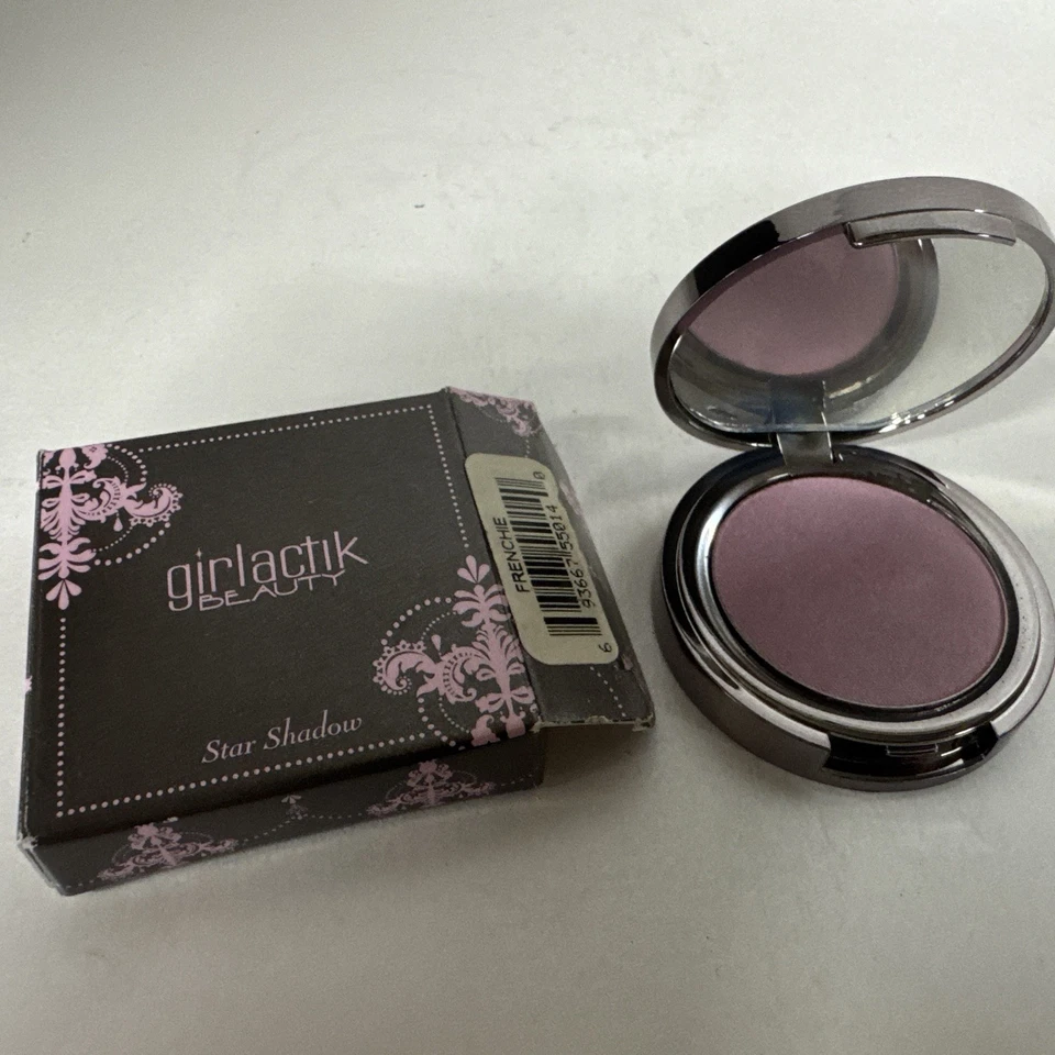 Sombra de ojos Girlactik Beauty Star Shadows FRENCHIE .088 oz / 2,5 g rosa Foto 1 de 4