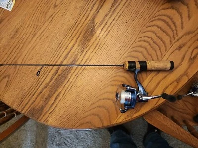 JASON MITCHELL ELITE SERIES 26 INCH WALLEYE ROD DAVE GENZ SPINNING REEL COMBO - Image 1 of 4