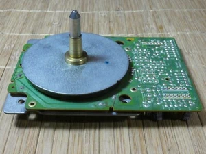 AIWA LX-50 DD TANGENTIAL TURNTABLE PARTS: DIRECT DRIVE MOTOR. MADE IN JAPAN. - Imagen 1 de 4
