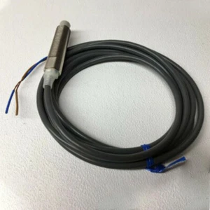 E2E-X5MY1 For Omron E2EX5MY1 Inductive Sensor - Picture 1 of 3