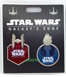 Juego de 2 prendedores Disney Star Wars Galaxy’s Edge Millennium Falcon D23 Expo 2019 en tarjeta - Imagen 1 de 4