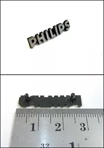 Genuine PHILIPS Audio Visual Equipment Badge Logo Emblem (28mm) - Picture 1 of 1