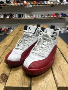 No Box Jordan 12 Cherry Gr. 10  - Bild 1 von 7