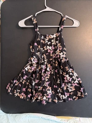 Niñas Talla 8 - Clase de Arte - Negro con Mariposas Pantalones Cortos y Correa de Espagueti Mameluco Foto 1 de 4