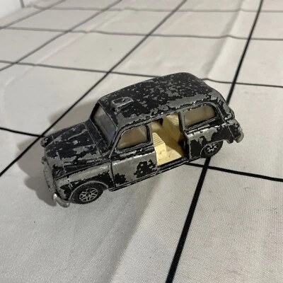 Dinky Toys Austin Taxi  - Image 1 of 4