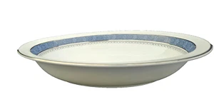 Royal Doulton SHERBROOKE. Open Oval Vegetable Dish. 10¾ x 8¼ inches. - Picture 1 of 4